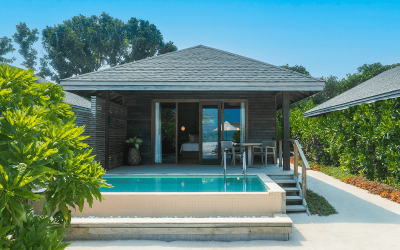 beach pool villa (2) compressed