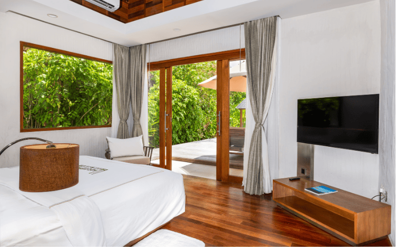 deluxe beach residence with lap pool (2) compressed