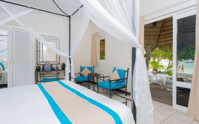 kuredubeachbungalowinterior1 compressed