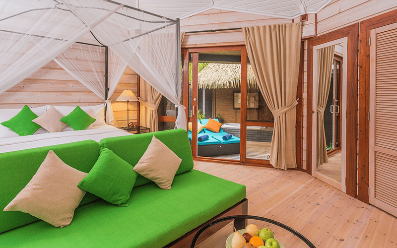 kuredujacuzzibeachvillainterior1 compressed