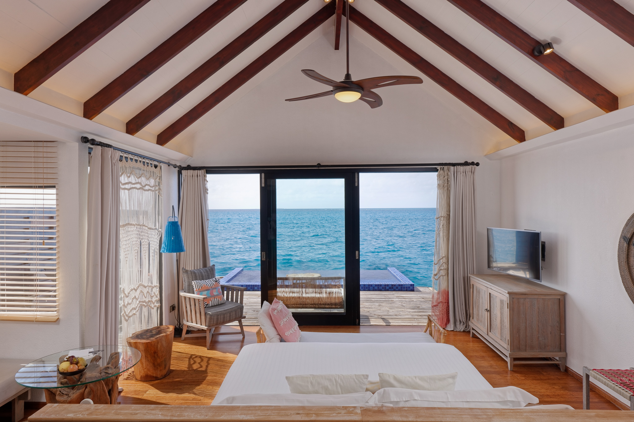 reef pool water villa bedroom overlooking oceanview compressed