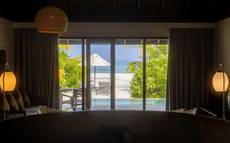 beach pool villa (3) compressed