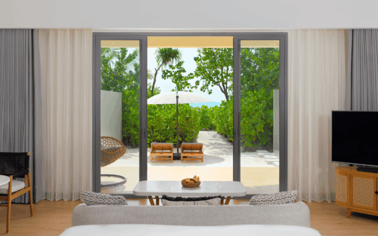 beach villa king compressed