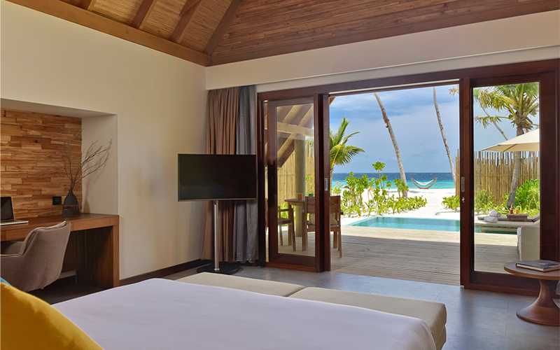 pool beach villa interior 02