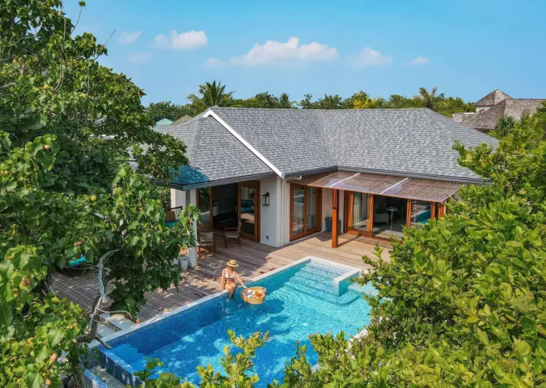 signature beach residence pool area 2