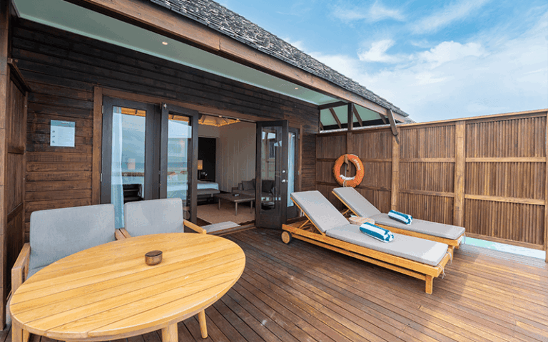 veligandu oceanjacuzzivillaroomexterior v2