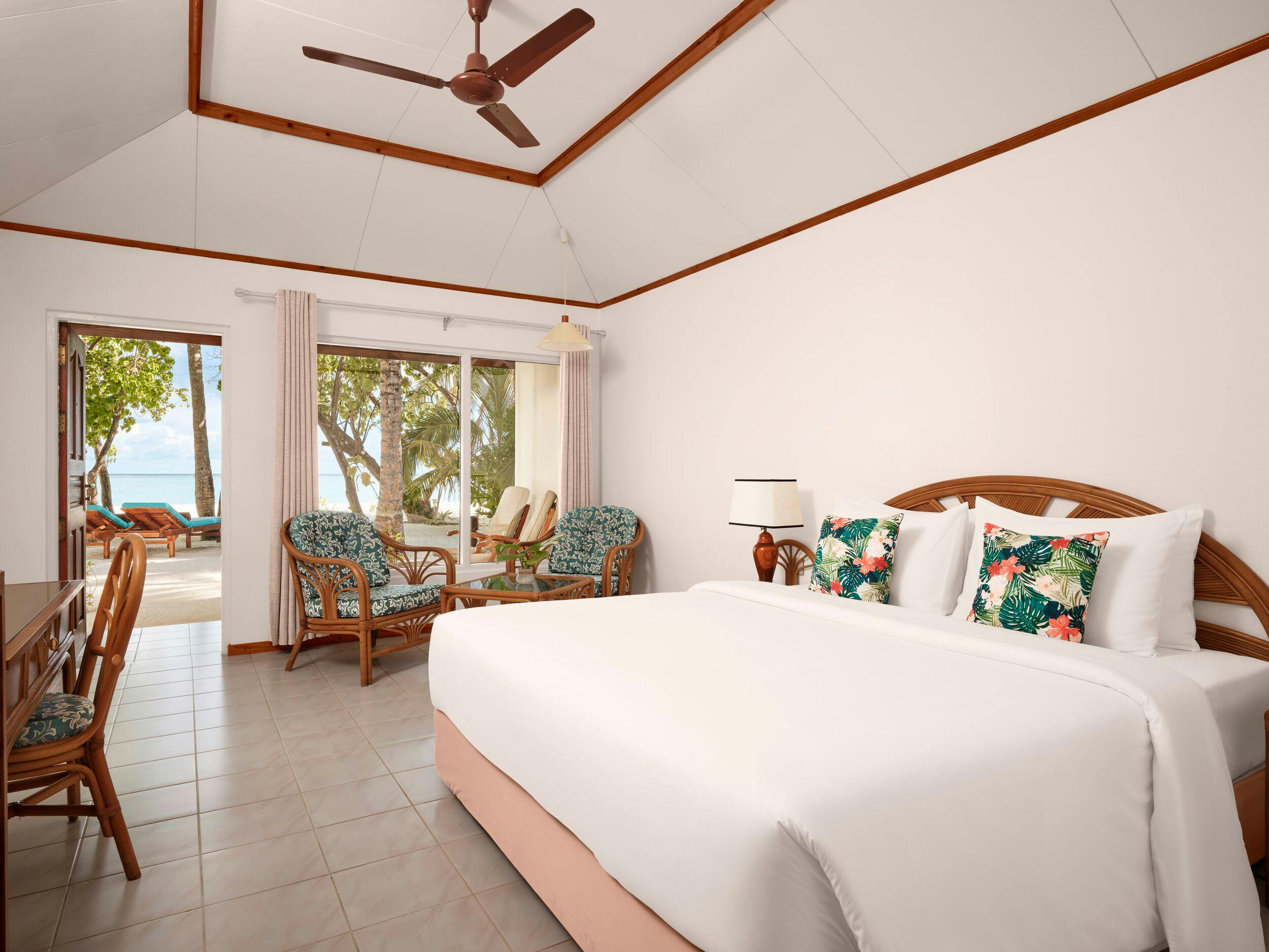 villa park beach villa bed large
