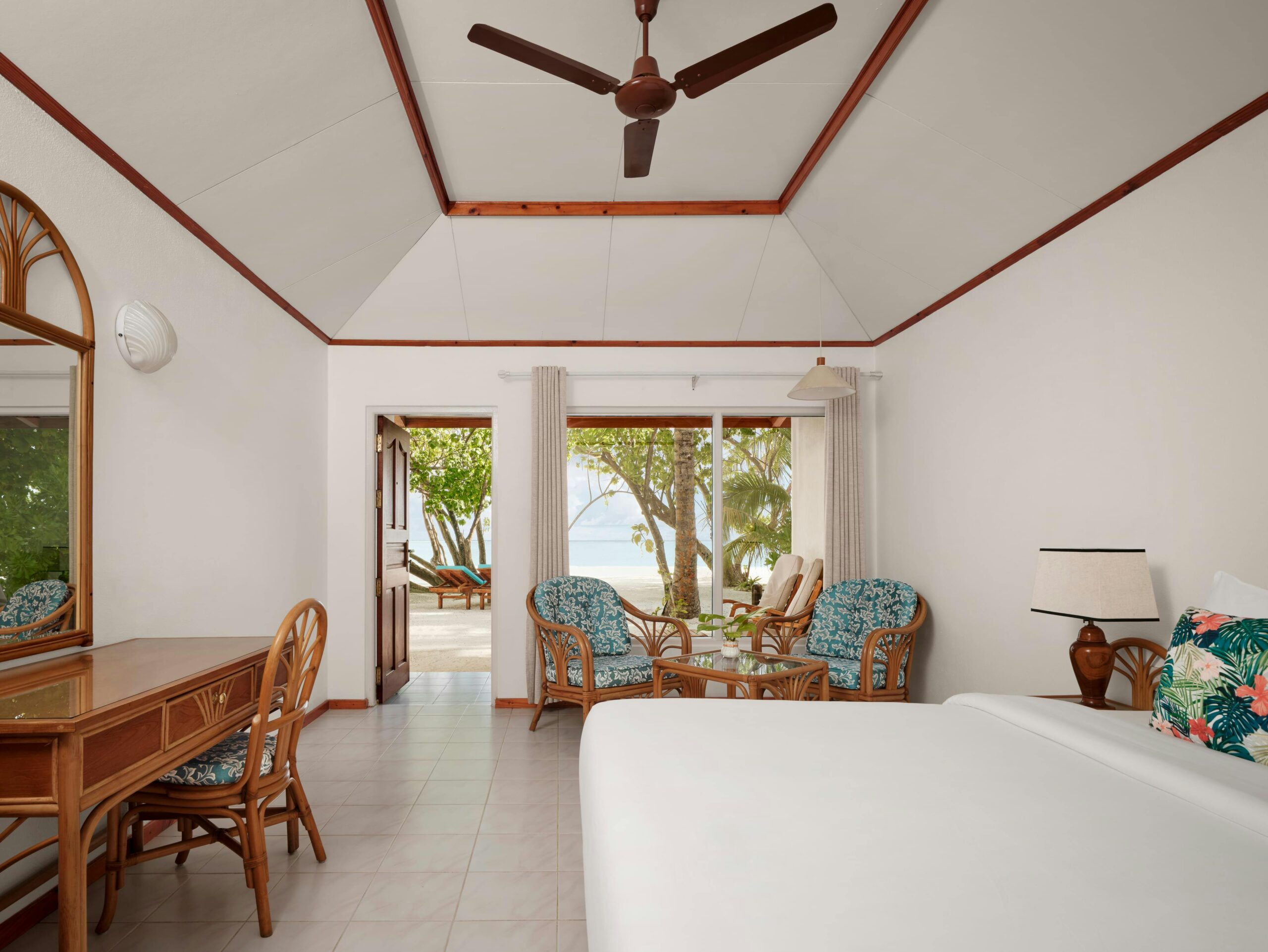 villa park beach villa view 4k
