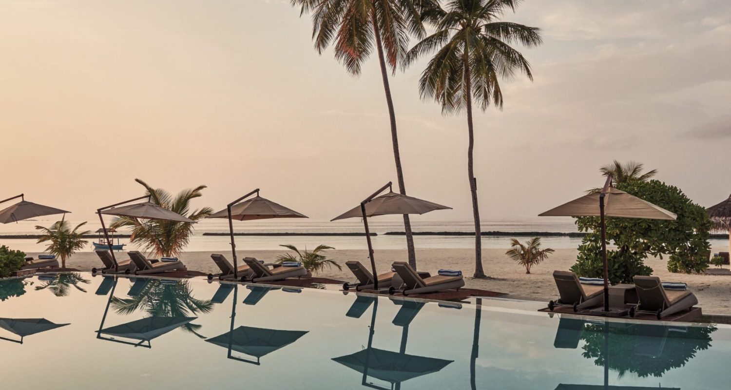 Constance Halaveli Maldives constance halaveli pool 04 v2