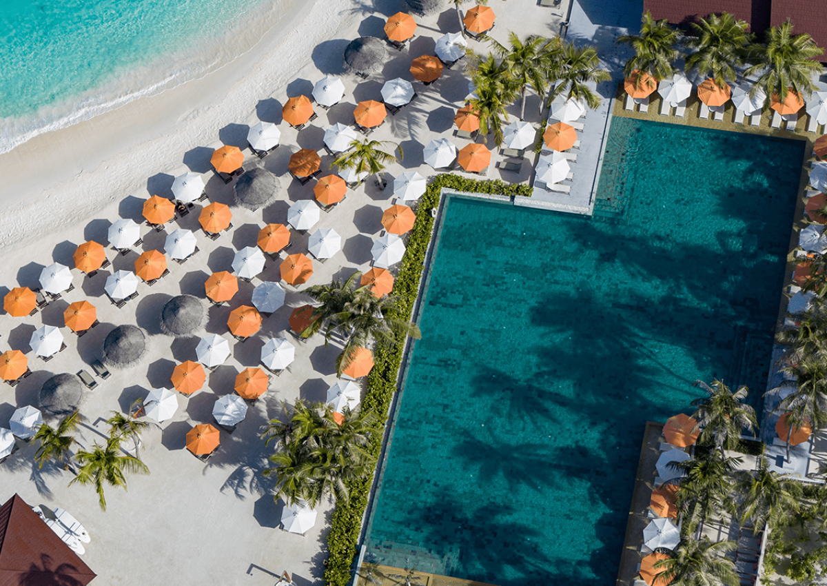 OBLU Xperience Ailafushi oblu xperience ailafushi aerials and generics x360 pool bar aerial 03 compressed