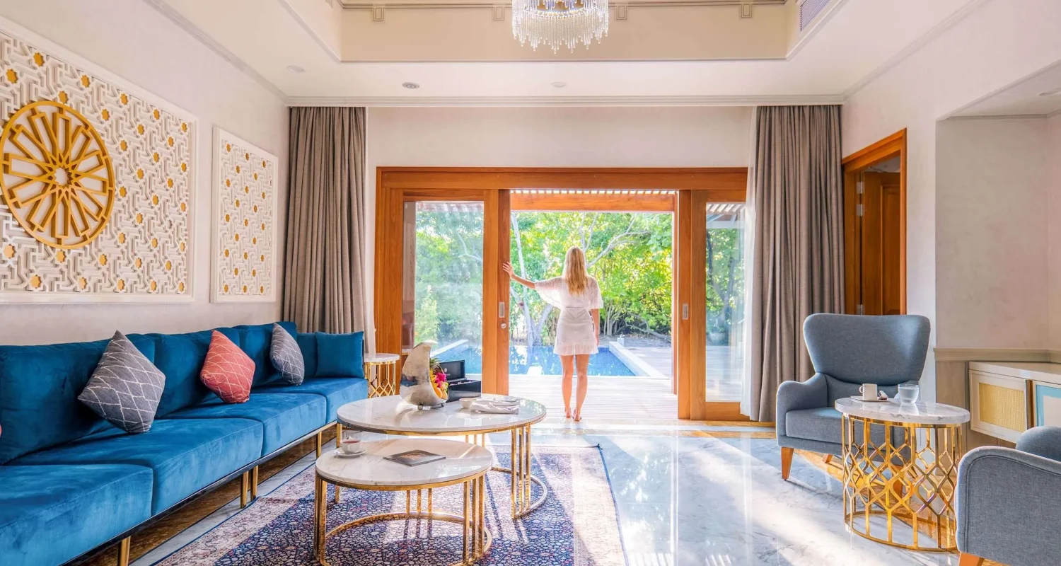 signature beach residence living spaces 1 scaled