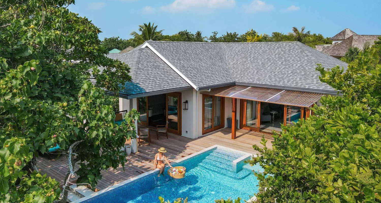 signature beach residence pool area 2