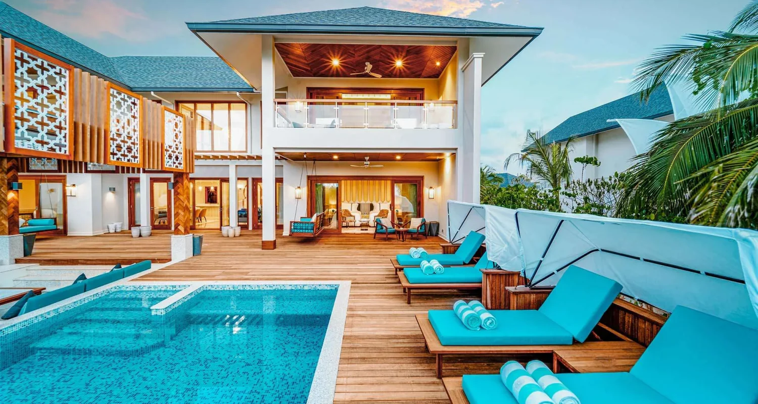 sultan beach residence pool deck 2