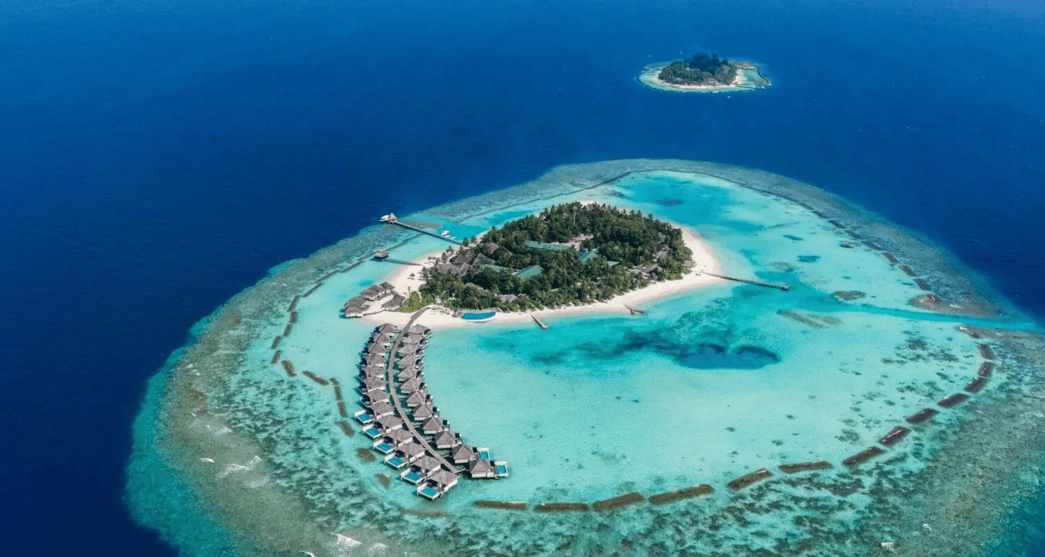 water villa aerial large 3 compressed