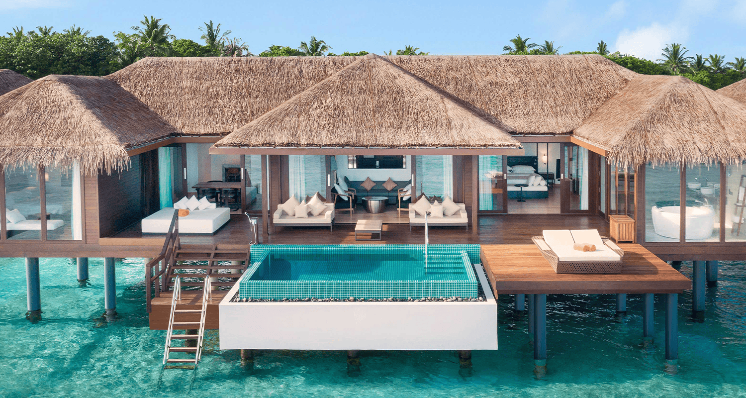 Sheraton Maldives Full Moon Resort & Spa mlesi bedroom villa 0970 v2
